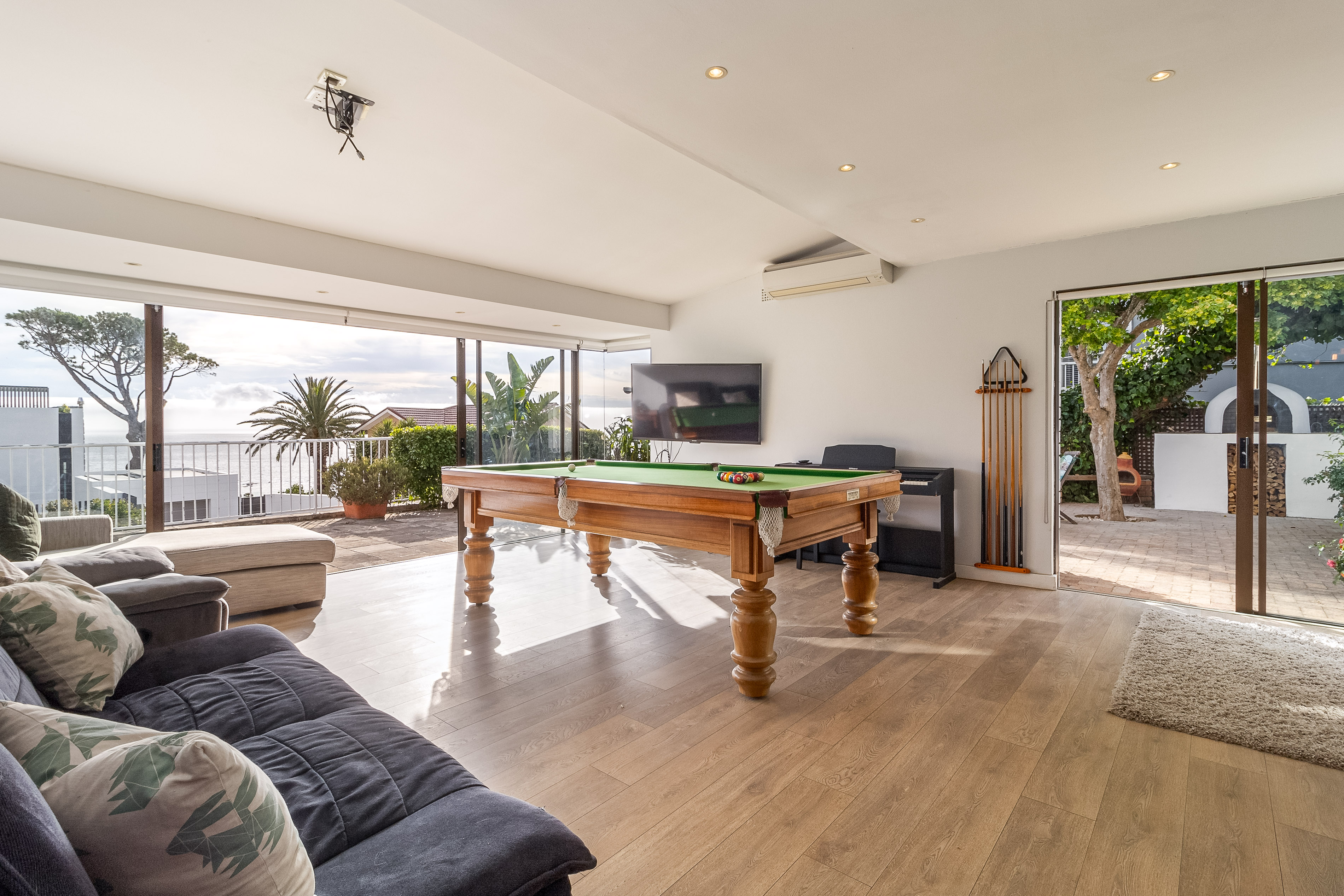 5 Bedroom Property for Sale in Camps Bay Western Cape
